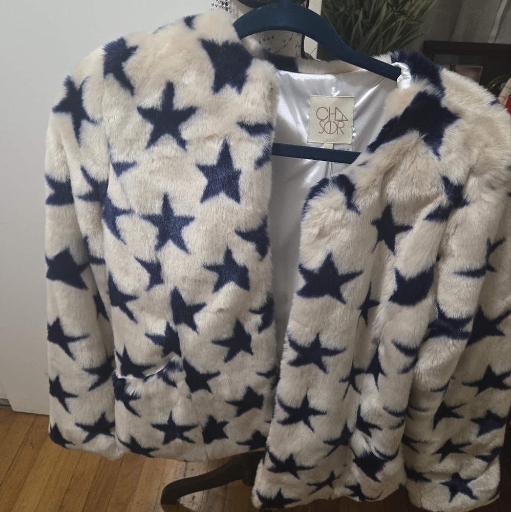 Chaser Star Pattern Faux Fur Jacket - Blue and Cream